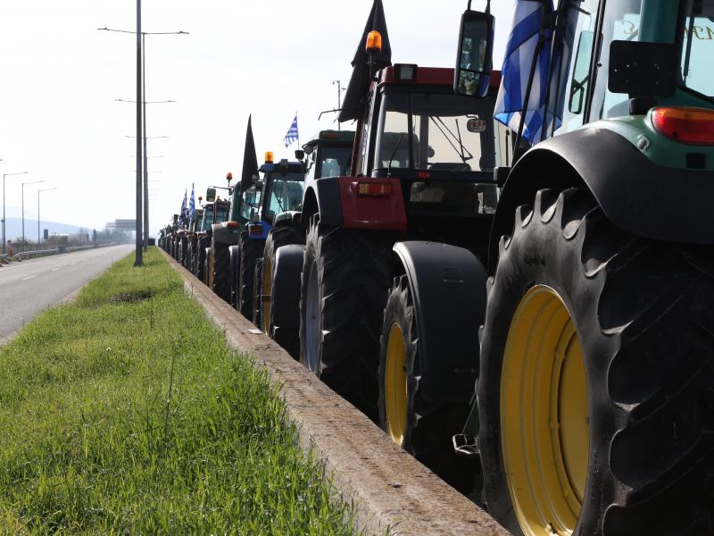 Αγροτικά μπλόκα: Κρίσιμη σύσκεψη αύριο στις Σέρρες