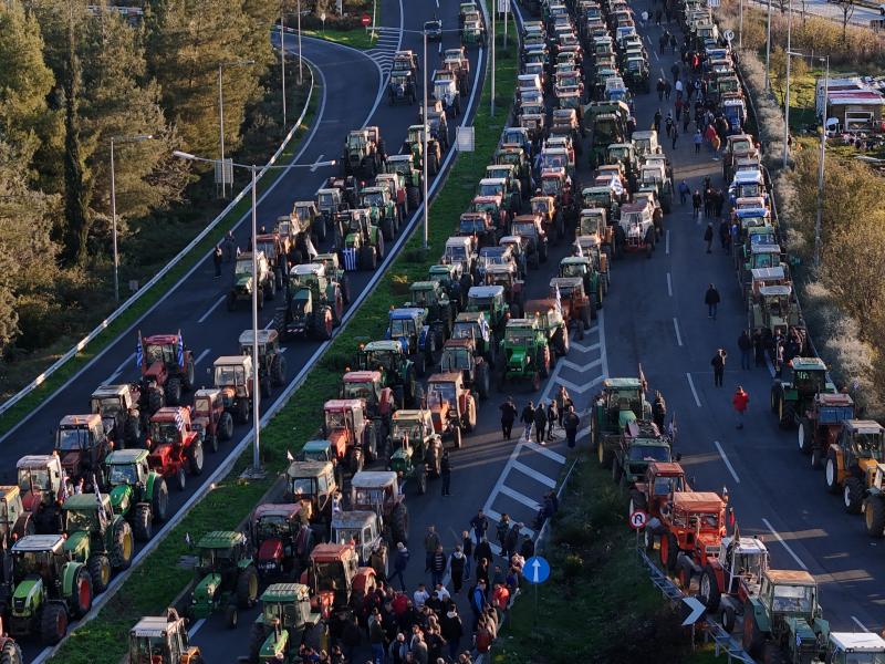 Η κυκλοφορία σε βασικούς οδικούς άξονες: Που έχει μπλόκα - οδικός χάρτης