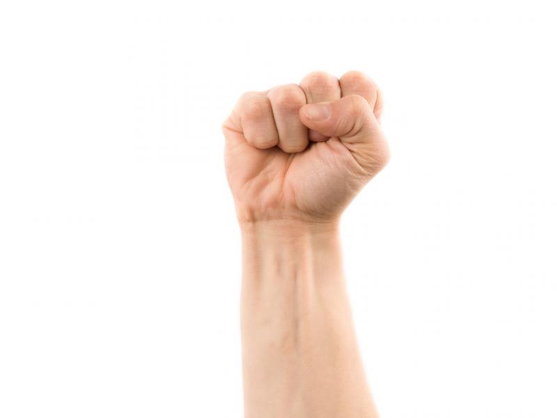 Γιατί η λαβή θεωρείται «καθρέφτης» του σώματος για μακροζωία και καλύτερη υγεία - 5 ασκήσεις που τη δυναμώνουν