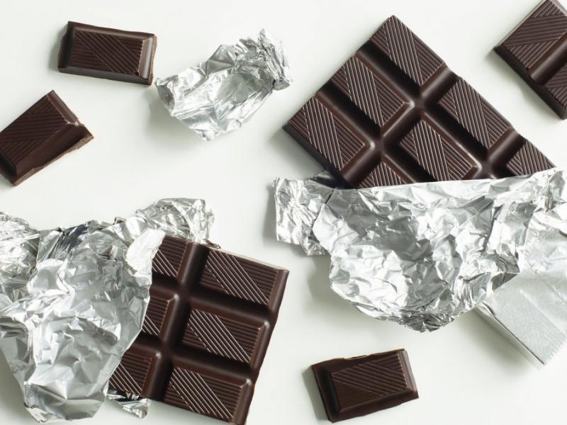 ΜΑΥΡΗ ΣΟΚΟΛΑΤΑ