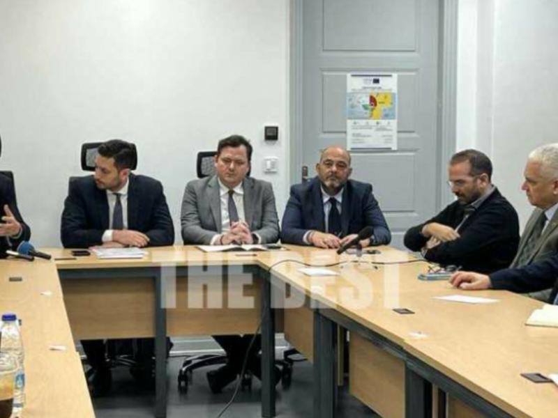 Καβγάς Κυρανάκη - Πελετίδη: «Τι την περάσατε την Πάτρα;» - «Μήπως δεν θέλετε να φτάσει το τρένο;»