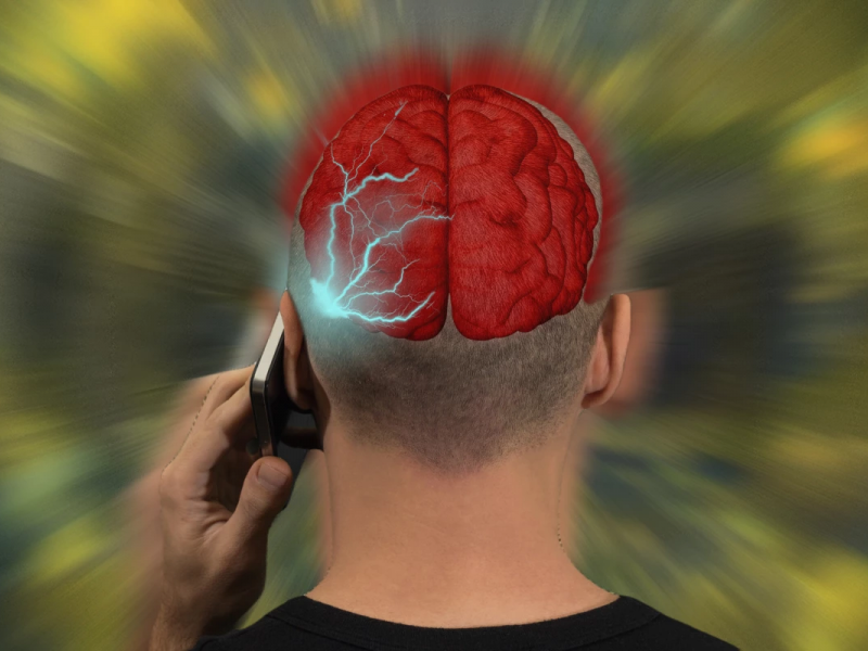 Συναγερμός στην ελληνική αγορά: Ανακαλείται πασίγνωστο smartphone λόγω ακτινοβολίας