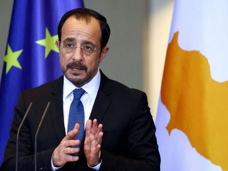 Σάλος στην Κύπρο: Βίντεο με διαλόγους για μίζες στο Προεδρικό – Κοπτοραπτική, λέει η κυβέρνηση