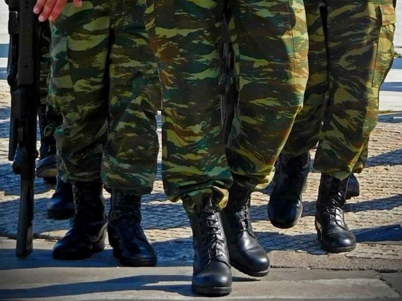 Μειώσεις στη στρατιωτική θητεία: Πόσους μήνες θα υπηρετούν οι φαντάροι με τον νέο νόμο