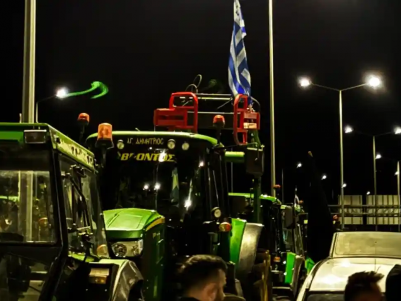 Αγρότες: Πρόταση για "απόβαση" στην Αθήνα την Τρίτη με λεωφορεία