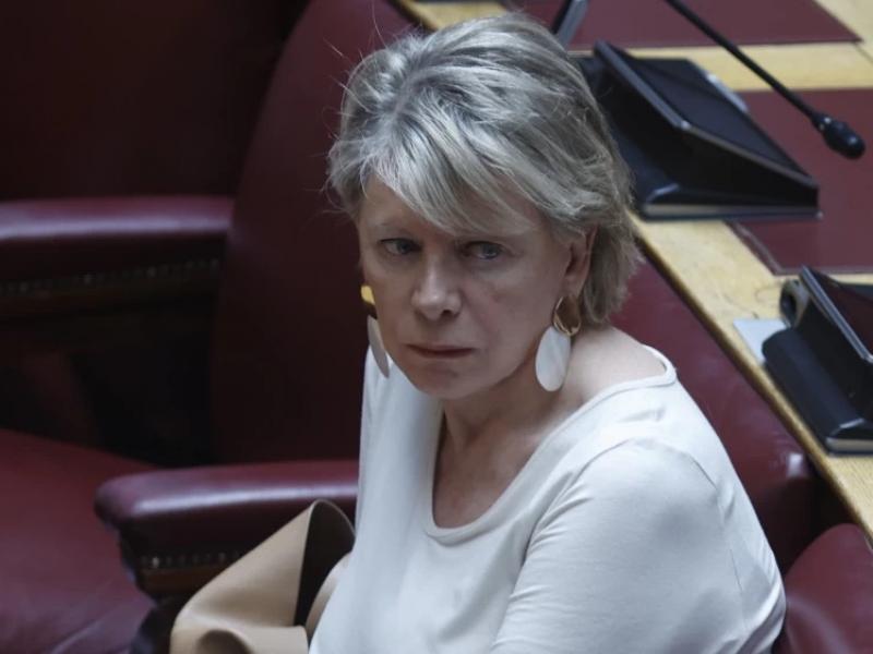 Έλενα Ακρίτα