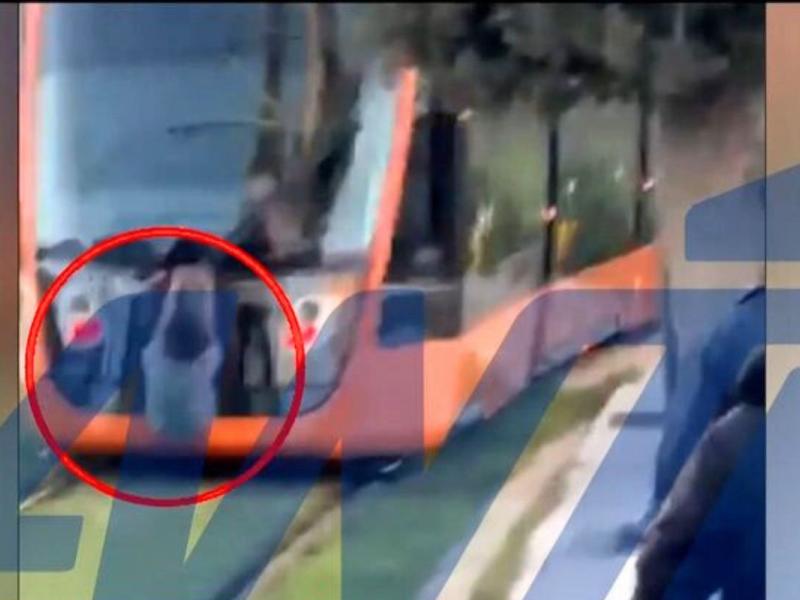 Ανήλικος κρεμιέται από τραμ εν κινήσει σε νέο επικίνδυνο διαδικτυακό challenge (ΒΙΝΤΕΟ)