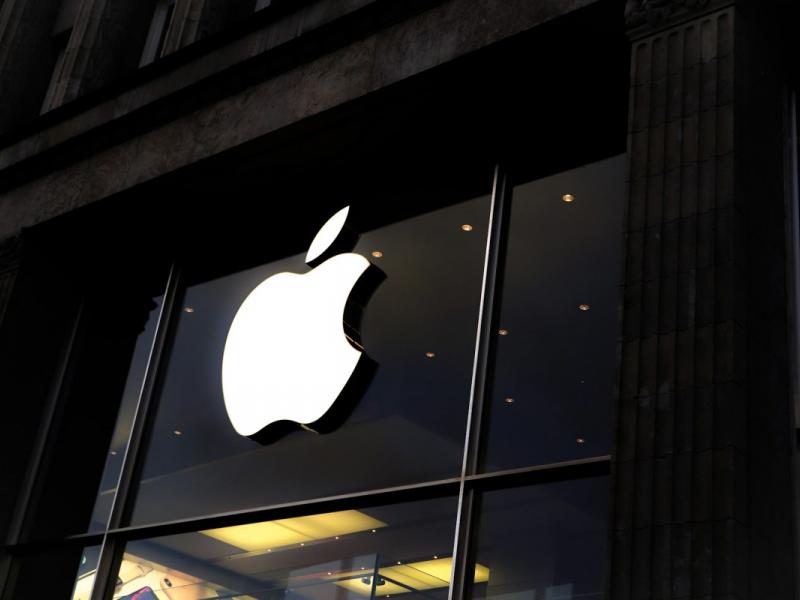 Συναγερμός από την Apple για τα iPhone: Σοβαρά κενά ασφαλείας στο στόχαστρο χάκερ