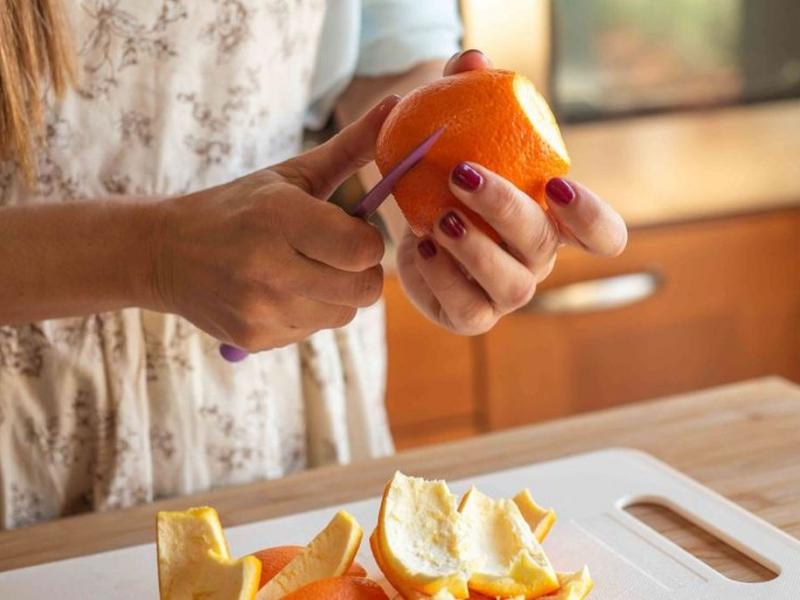 Φλούδες πορτοκαλιού και κανέλα: Τι κάνουν πολλοί για να μοσχομυρίζει το σπίτι