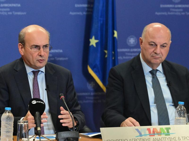 Αγρότες: Ρεύμα στα 8,5 λεπτά/kWh, αφορολόγητο «στην αντλία» - Όλα τα μέτρα στήριξης