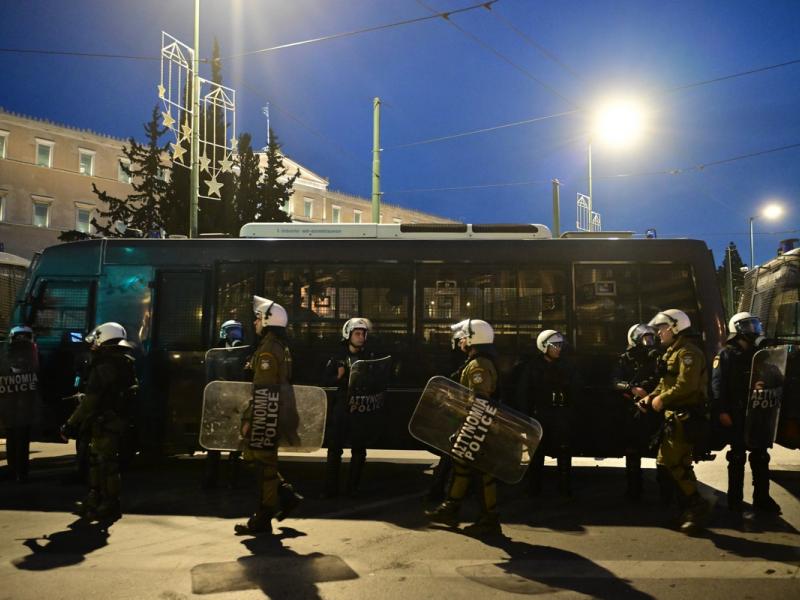 Έκτακτο! Καθολική απαγόρευση συγκεντρώσεων στο κέντρο της Αθήνας από σήμερα τα ξημερώματα 