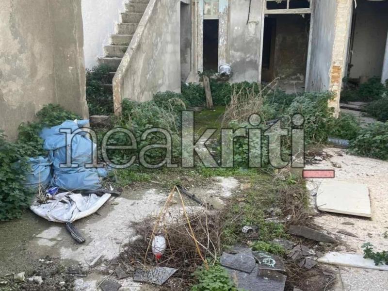 Πτώμα γυναίκας βρέθηκε σε εγκαταλελειμμένο κτίριο