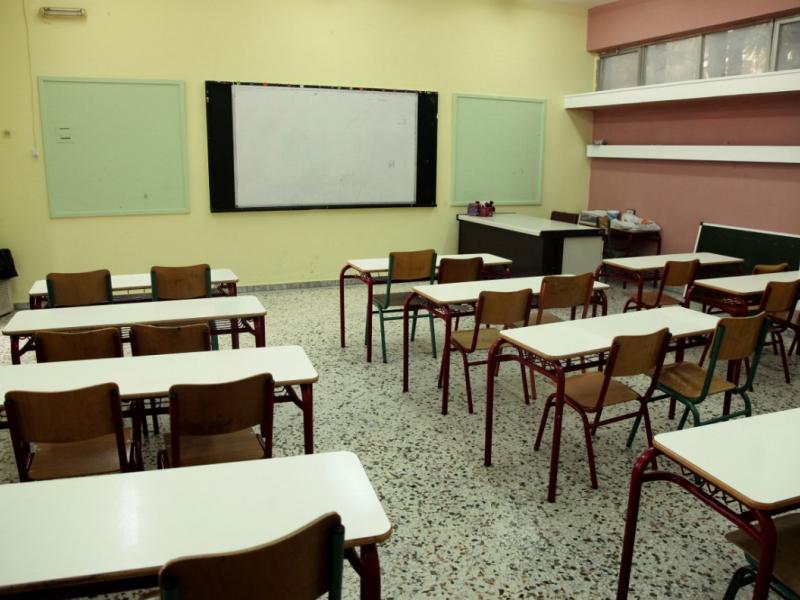 Σχολικές Επιτροπές: Το «λουκέτο» που φέρνει οικονομική ασφυξία στα σχολεία