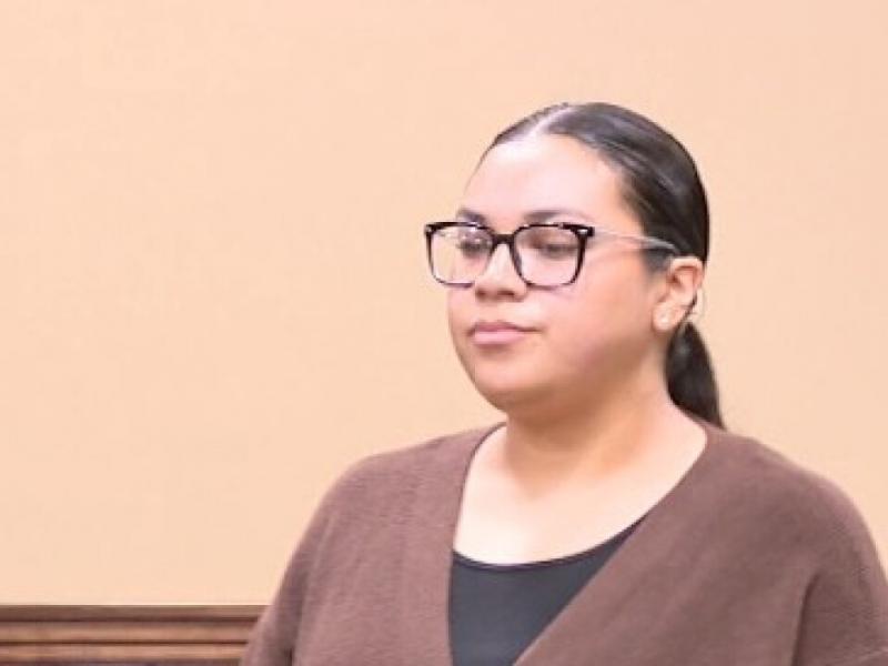 Φρίκη: Καθηγήτρια βίασε 14χρονο σε αυτοκίνητο ενώ στο πίσω κάθισμα κάθονταν άλλοι δύο μαθητές