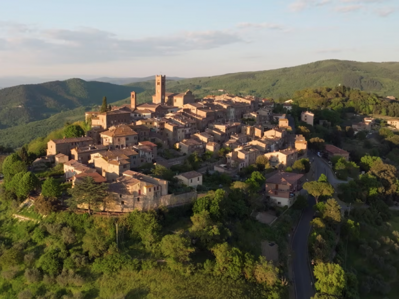 Τα ευρωπαϊκά χωριά που σου προσφέρουν χρήματα για να τα κάνεις σπίτι σου