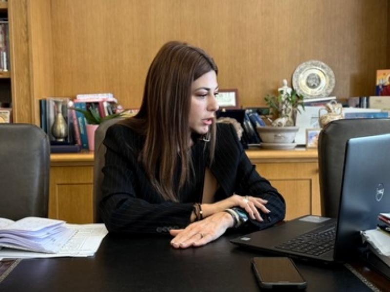 Υπουργείο Παιδείας: Εγκρίθηκε η προμήθεια 200.000 αδειών τηλεδιάσκεψης για τα σχολεία