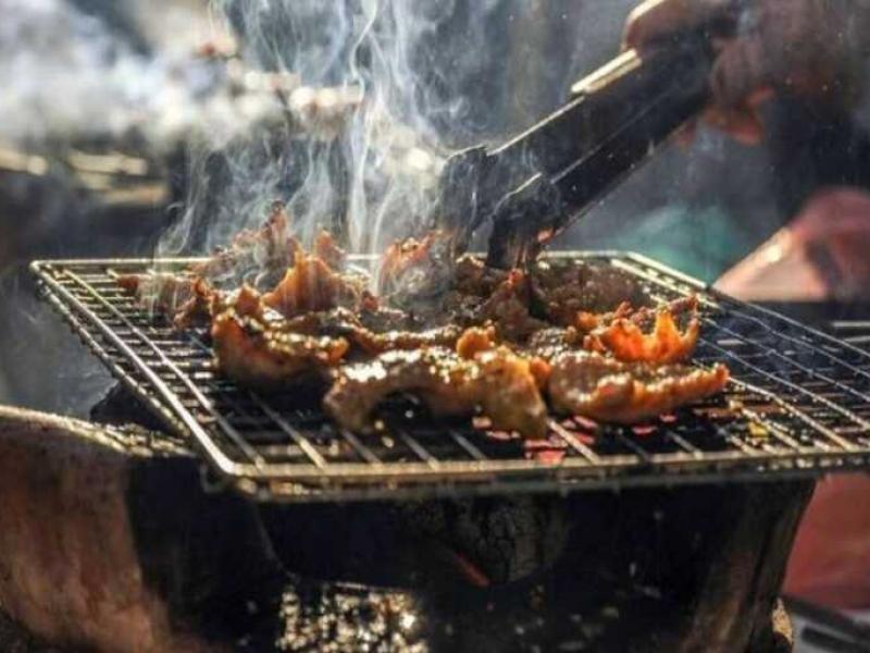 Τσικνοπέμπτη με ψησταριές και ζωντανή μουσική στο ΣΗΜΑ