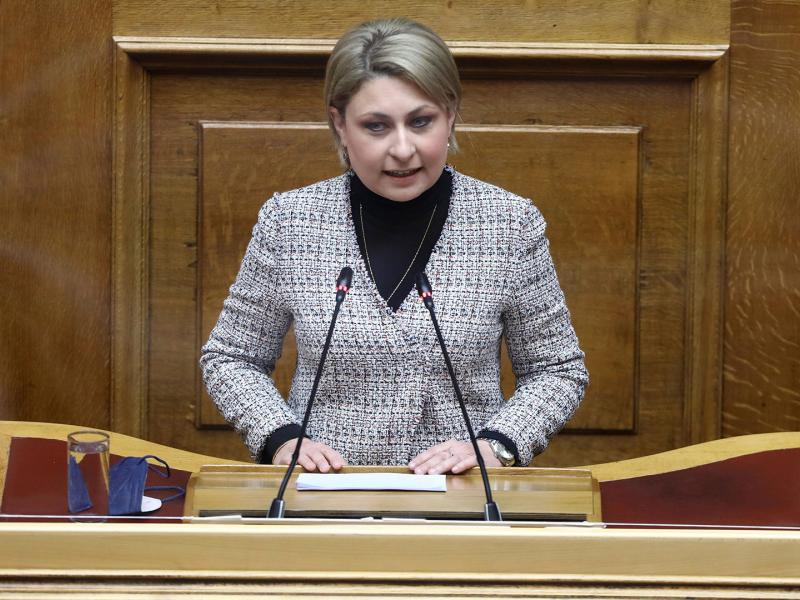 Όταν η εξουσία απαξιώνει τους εκπαιδευτικούς, η κοινωνία υπονομεύεται