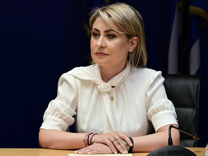 Οργή εκπαιδευτικών για Αλεξοπούλου: «Κυνισμός και πλήρης άγνοια της πραγματικότητας»