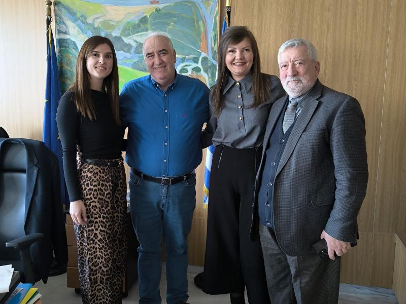 Υπουργείο Παιδείας σε ΠΑΣΑΝ: «Δεν καταργείται η παράλληλη στήριξη»