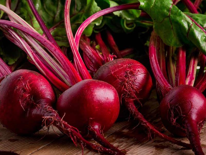 Ποιό είναι το κόκκινο λαχανικό που ενισχύει την καρδιά, την πέψη και την αντοχή