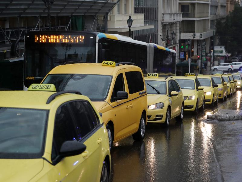 ΣΑΤΑ: Νέα 48ωρη απεργία - Χωρίς ταξί Τρίτη και Τετάρτη η Αττική