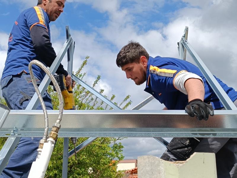 ηλιακός θερμοσίφωνας