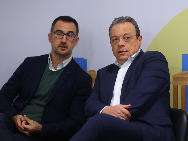 Φάμελλος - Χαρίτσης