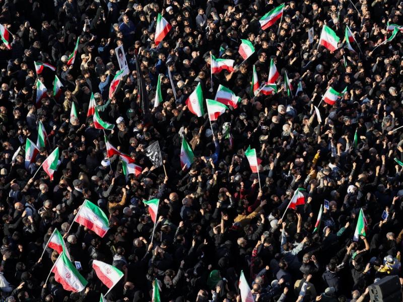 Μέση Ανατολή: Το Ιράν απορρίπτει τους ισχυρισμούς Τραμπ για διαπραγματεύσεις – Κλιμάκωση επιθέσεων από τους Φρουρούς της Επανάστασης