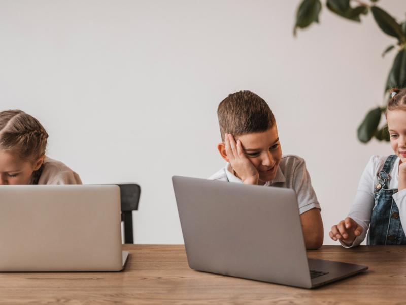 Οδηγίες υπουργείου Παιδείας: Τηλεκπαίδευση στα κλειστά σχολεία