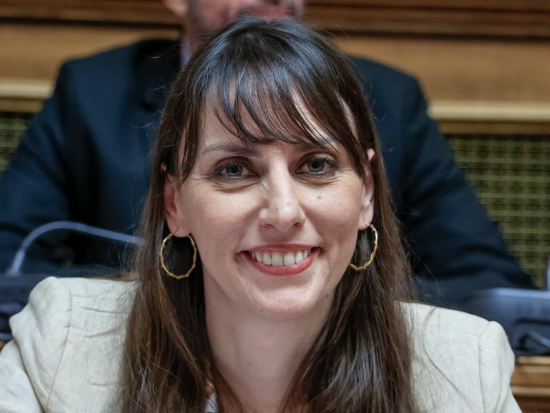 Δημόσιο: Έρχονται 30.200 μόνιμες προσλήψεις - Πώς κατανέμονται