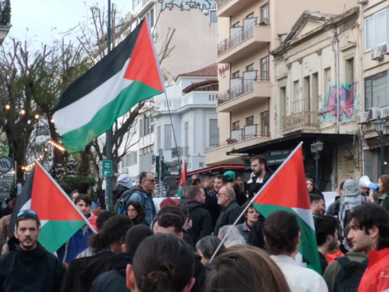 Κινητοποίηση στο Μοναστηράκι: Αντιδράσεις για την εμπρηστική επίθεση στην γκαλερί Eclectica