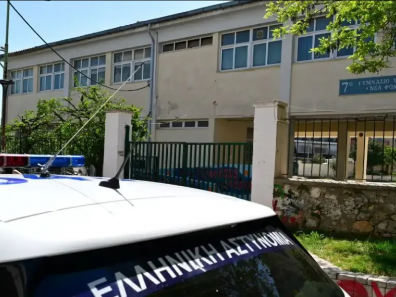 Μαρτυρία κατοίκου για την πτώση της 13χρονης στο σχολείο το Χαϊδαρίου: «Άκουσα το κορίτσι να λέει ότι θα πηδήξει»