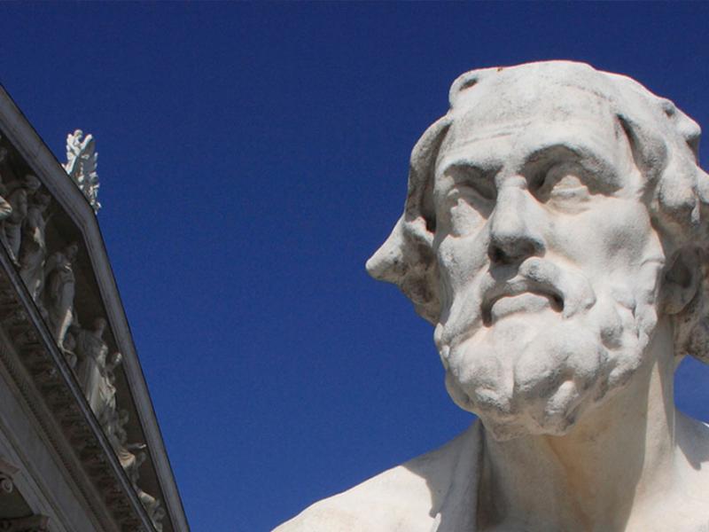 Γιατί χρειαζόμαστε ακόμα τον φιλόλογο σε μια εποχή που ζητά μόνο τεχνοκράτες;