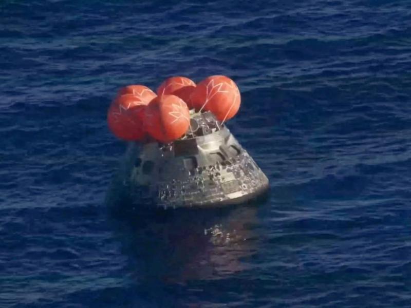 Πάτησαν ξανά στη Γη οι αστροναύτες του Artemis II – Μια ιστορική επιστροφή από τη Σελήνη