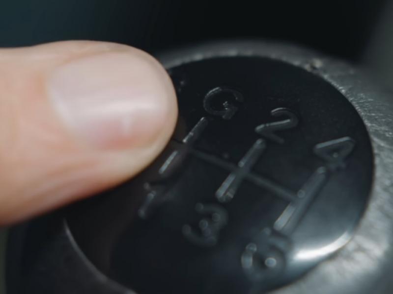 Το μυστηριώδες «G» στο κιβώτιο ταχυτήτων: Η έξυπνη πατέντα της Porsche που «νίκησε» τους κανονισμούς