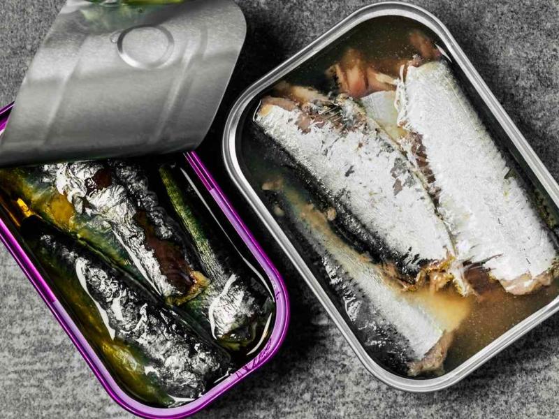 Σαρδέλες: Τρώμε τα κόκαλα ή τα αφαιρούμε;