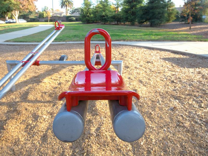 Τι σημαίνει η λέξη «τραμπάλα»;