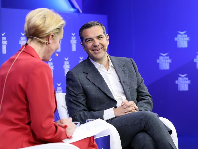 DELPHI FORUM: Η αναφορά Τσίπρα στους χαμηλούς μισθούς των εκπαιδευτικών