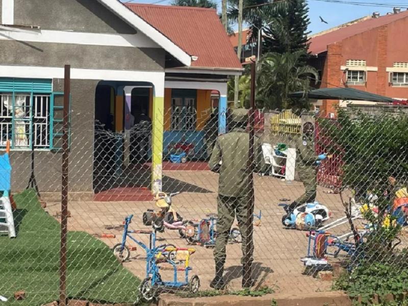 Τραγωδία σε νηπιαγωγείο στην Ουγκάντα: Τέσσερα παιδιά νεκρά από επίθεση με μαχαίρι