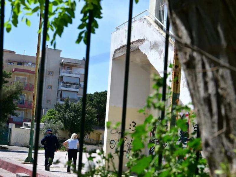 Διευθύντρια σχολείου Χαϊδαρίου: «Έπεσε με το κεφάλι» – Σε κατάσταση σοκ οι μαθητές, στο σχολείο ψυχολόγοι