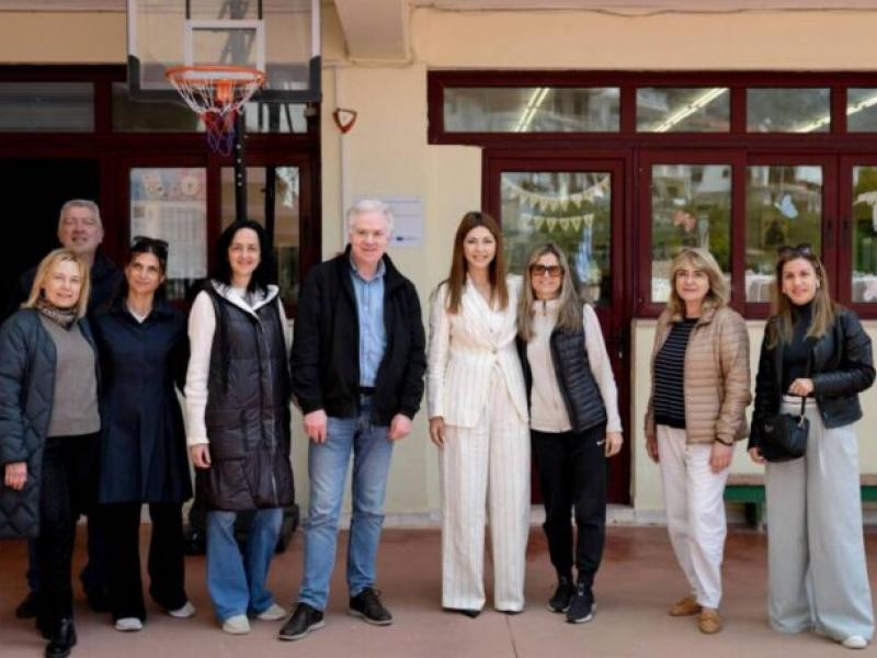 Στα σχολεία των Δελφών η Σοφία Ζαχαράκη