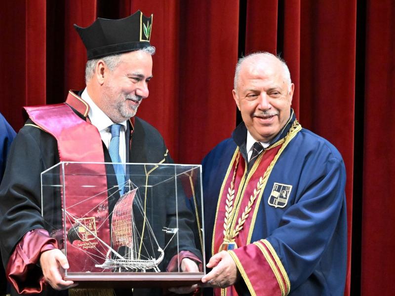 Πανεπιστήμιο Πειραιώς: Επίτιμος Διδάκτορας αναγορεύθηκε ο Αχιλλέας Β. Κωνσταντακόπουλος