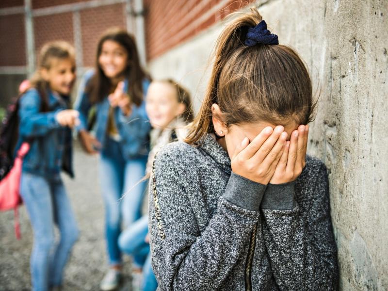 Αμαλιάδα: Στο νοσοκομείο 13χρονη μαθήτρια μετά από άγριο ξυλοδαρμό έξω από Γυμνάσιο