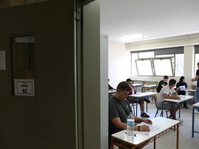 Πανελλήνιες εξετάσεις 2026 με το μάθημα της Έκθεσης
