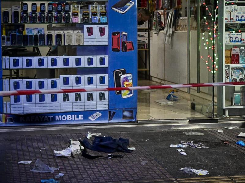 Άγρια επίθεση στα Πατήσια: Ιδιοκτήτης καταστήματος δέχθηκε πυροβολισμούς εξ επαφής