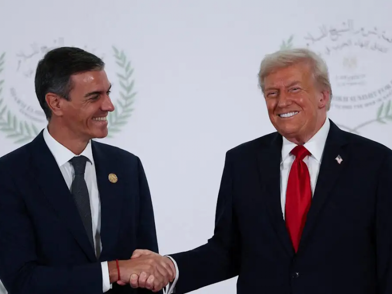 Ο Ντόναλντ Τραμπ απειλεί με απόσυρση αμερικανικών στρατευμάτων από Ισπανία και Ιταλία
