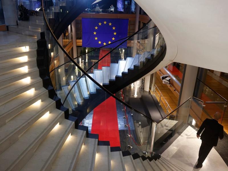Ευρωπαϊκός «ΑΣΕΠ»: Αντίστροφη μέτρηση για 782 μόνιμες θέσεις με μισθό έως €8.651