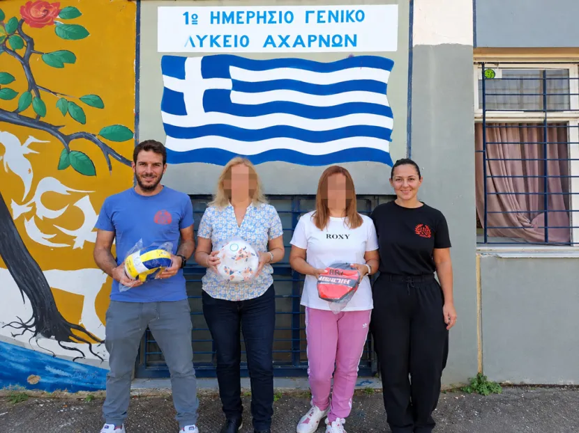 «Άλμα προς το Μέλλον» με πράξεις – Αθλητικό υλικό σε σχολεία σε όλη την Ελλάδα