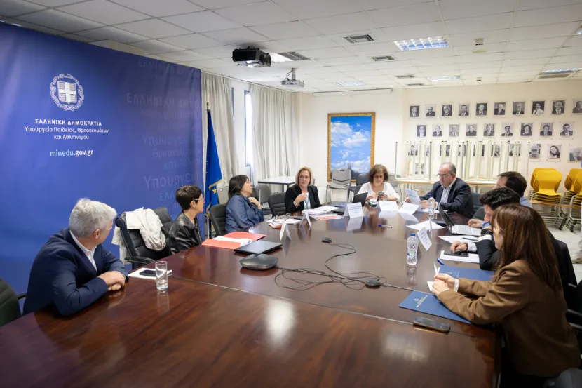Σοφία Ζαχαράκη για το Εθνικό Απολυτήριο: «Οικοδομούμε ένα Λύκειο που μορφώνει ουσιαστικά και δεν εξαντλείται στην προετοιμασία για μία εξέταση»